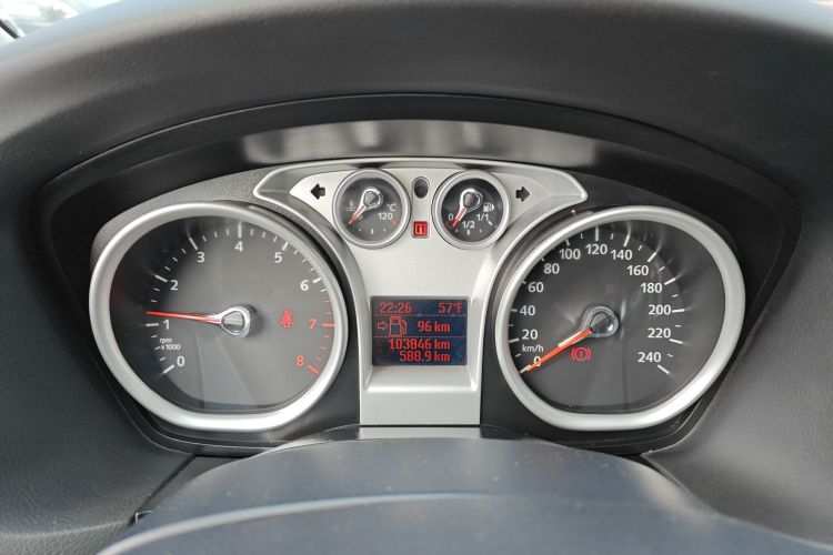 福特 福克斯 2013款 两厢经典 1.8L 手动基本型局部细节14