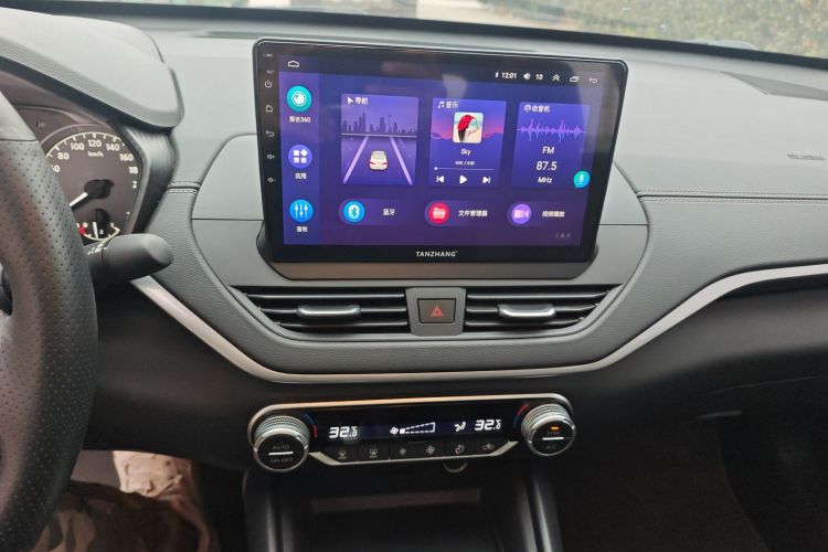 日产 天籁 2019款 2.0L XL 舒适版中控内饰16