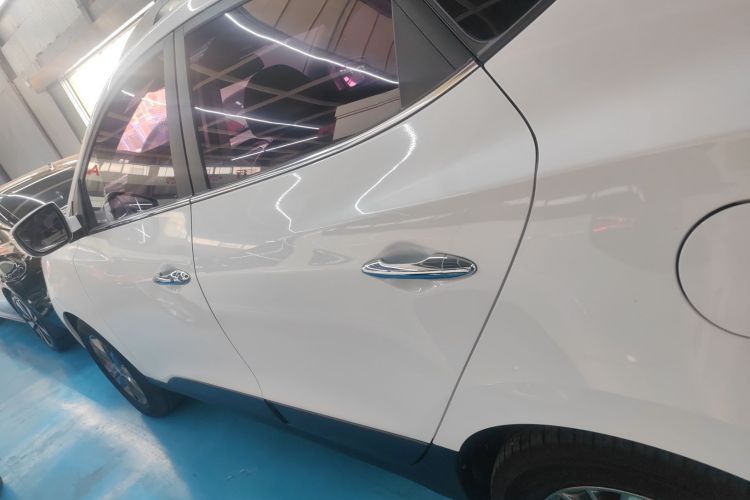 北京现代ix35 2015款 2.0L 自动两驱智能型 国V车身外观4