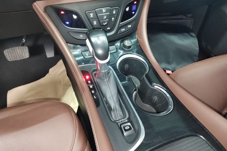 别克 昂科威 2021款 532T 两驱精英型局部细节18