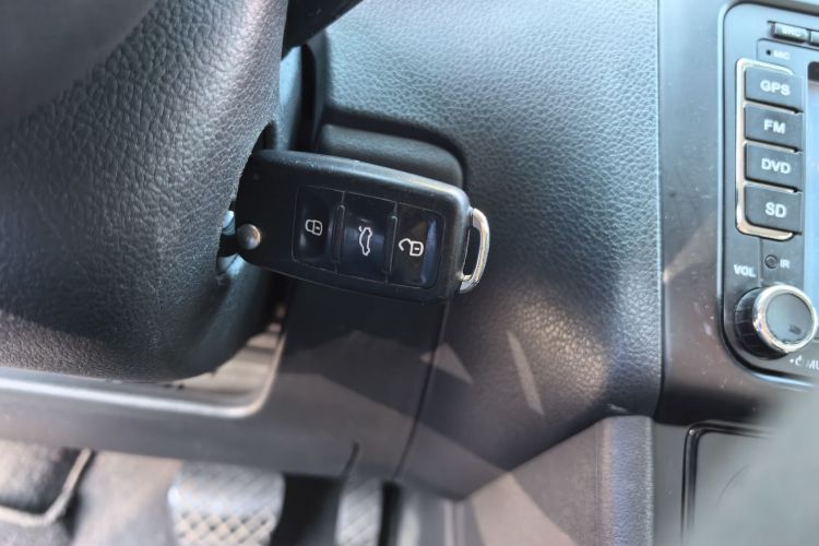 大众 Polo 2016款 1.4L 自动风尚型中控内饰11