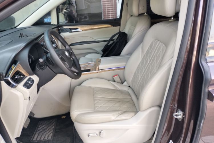 别克GL8 2017款 ES 28T 舒适型 国V局部细节19