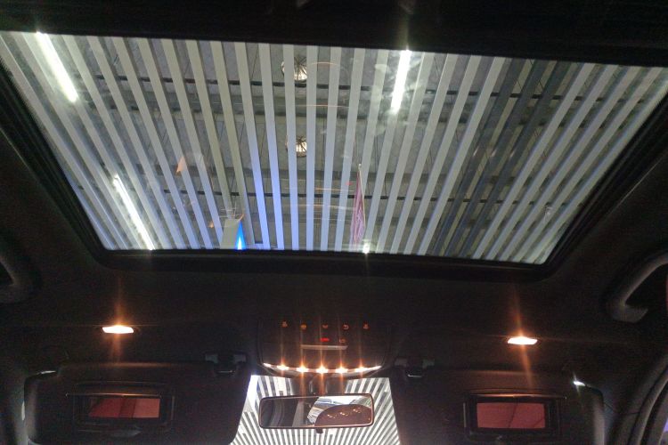 奔驰C级 2020款 C 260 运动版中控内饰22