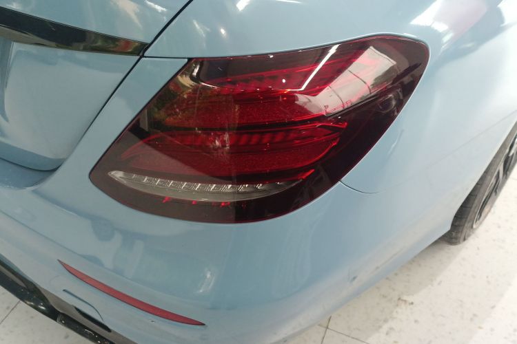 奔驰E级 2020款 改款 E 300 L 运动时尚型车身外观6006