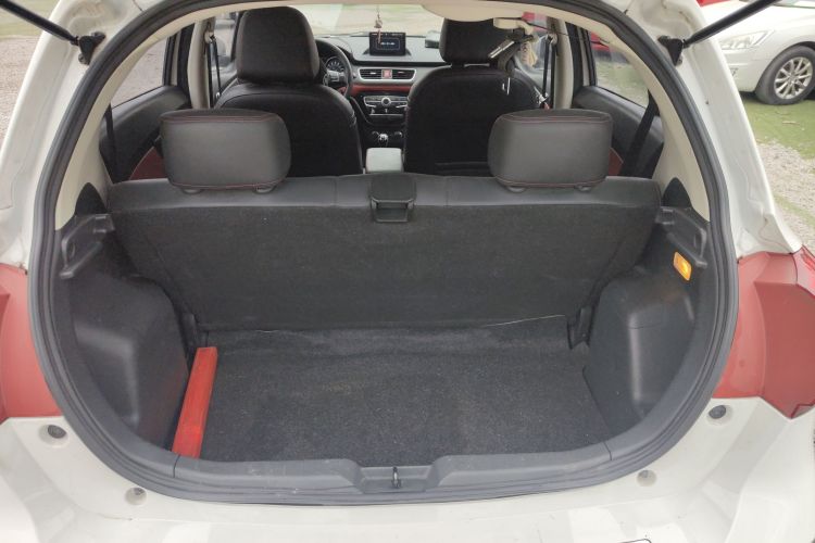 哈弗H1 2016款 改款 蓝标 1.5L 手动豪华型机舱底盘23