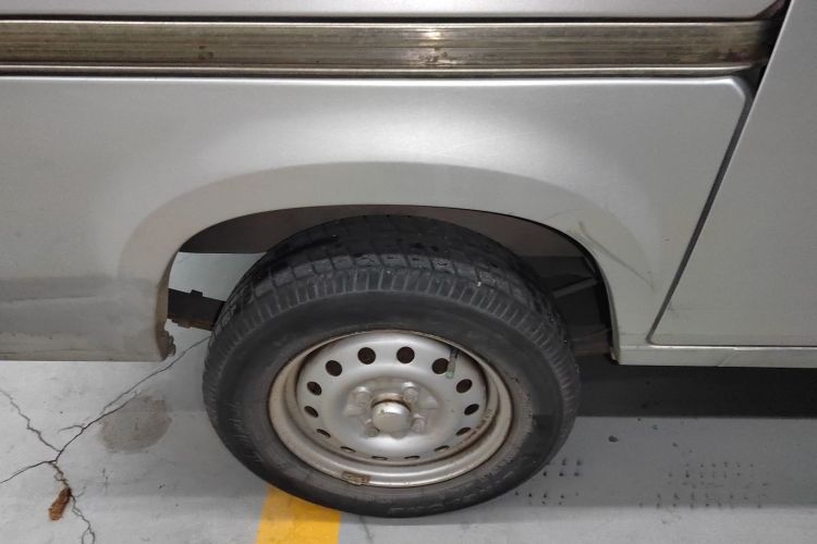 五菱汽车 五菱之光 2020款 1.2L 实用型 国VI LSI车身外观6008