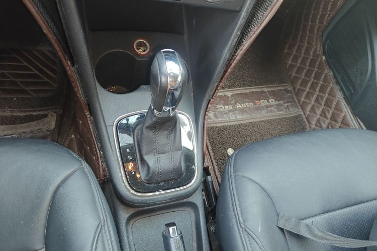 大众 Polo 2016款 1.6L 自动舒适型中控内饰18