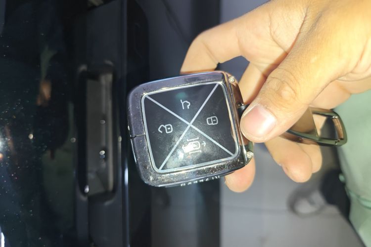 极氪7X 2025款 75kWh 后驱智驾版中控内饰7001