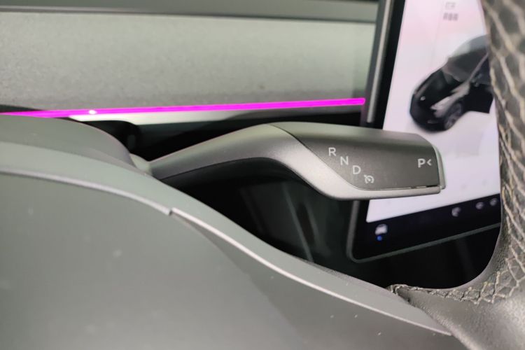 特斯拉 Model Y 2023款 长续航全轮驱动版局部细节18