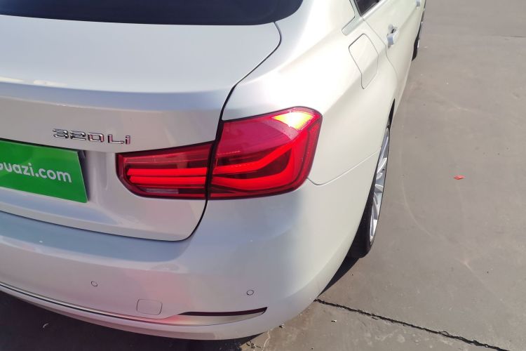 宝马3系 2018款 320Li 时尚型车身外观9