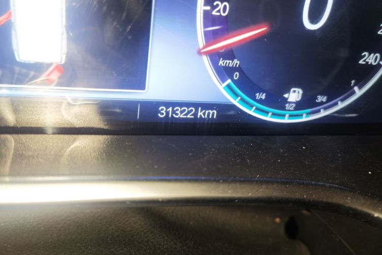 北京越野 北京BJ40 2023款 2.0T 自动四驱城市猎人版侠客型中控内饰15