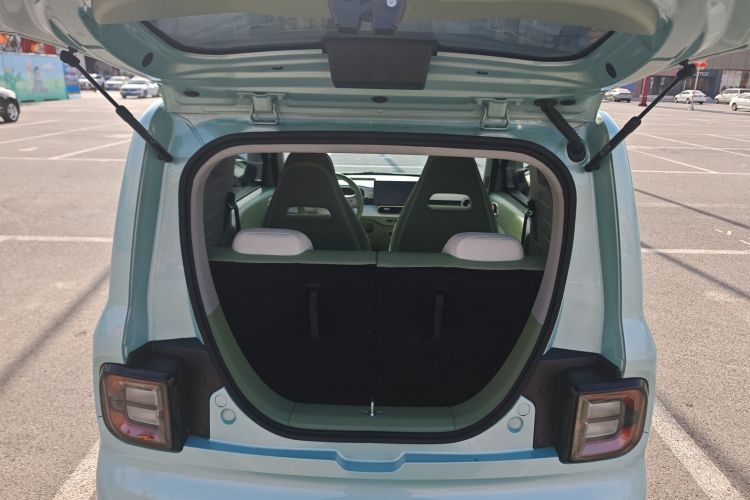 吉利银河 熊猫 2025款 210km 元气熊机舱底盘23