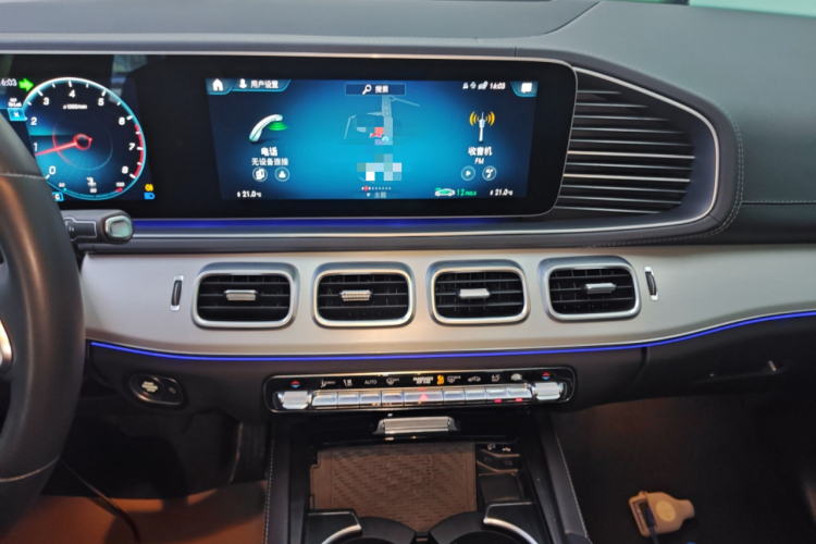 奔驰GLE 2023款 GLE 350 4MATIC 轿跑SUV 豪华型中控内饰16