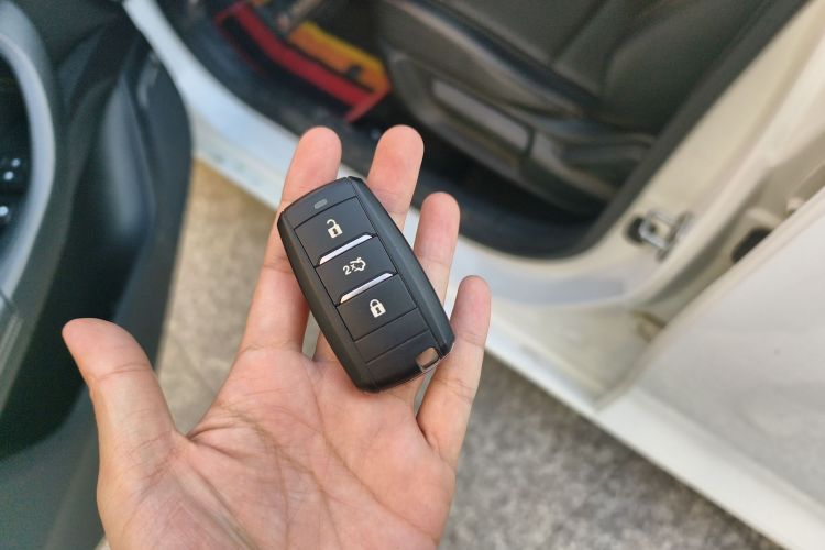 长安 逸动 2019款 高能版 1.6L GDI 手动先锋型 国VI中控内饰7001