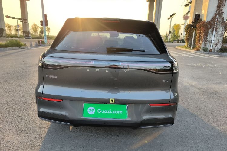 吉利银河 银河E5 2024款 530km 探索+版车身外观6