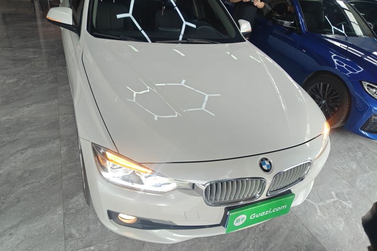 宝马3系 2018款 320Li 时尚型车身外观2