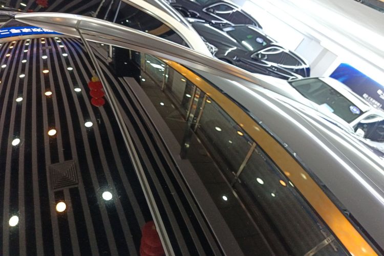 奔驰GLC 2020款 改款 GLC 260 L 4MATIC 动感型车身外观57