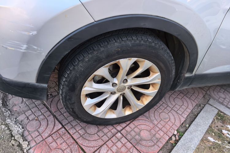 中华V3 2016款 1.5L 手动智能型车身外观6005