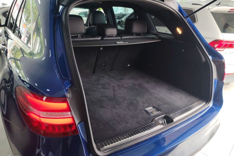 奔驰GLC 2019款 GLC 260 L 4MATIC 动感型机舱底盘23