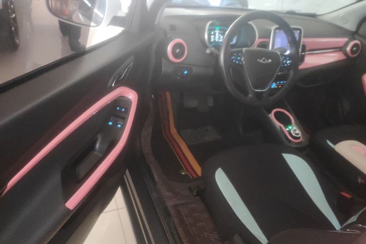 奇瑞新能源 小蚂蚁 2021款 20万蚁粉款 才气版 磷酸铁锂 301km中控内饰20