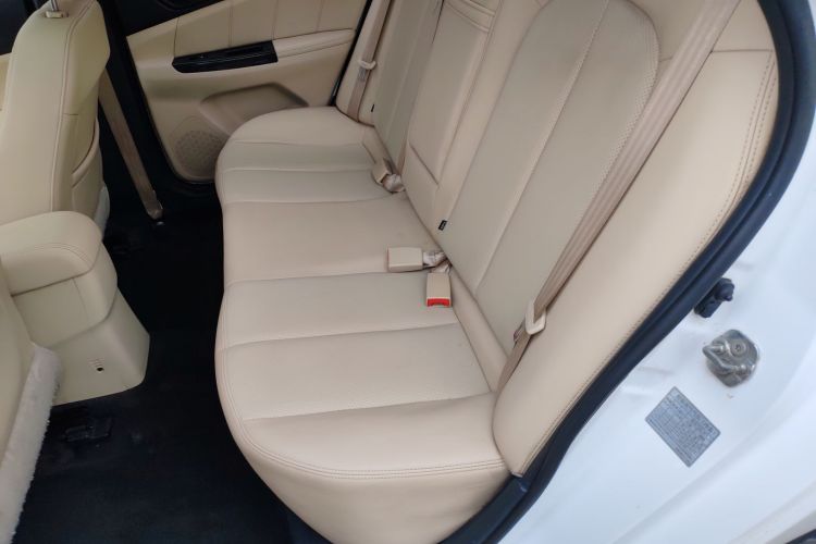 长安 逸动 2015款 1.6L 手动豪华型 国V中控内饰21