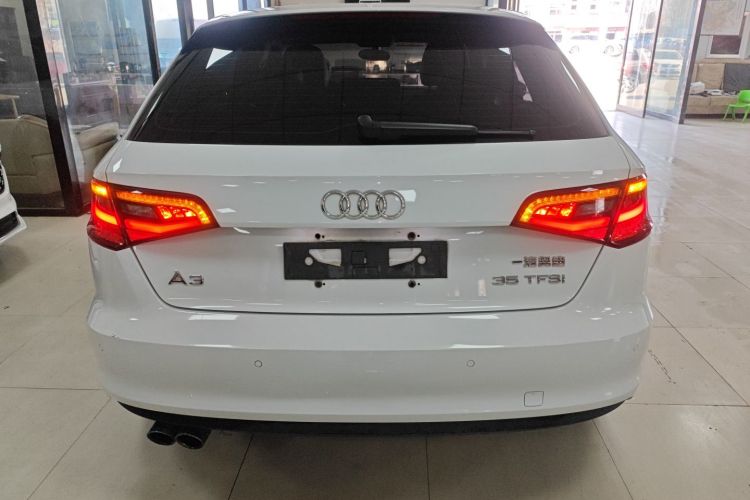 奥迪A3 2015款 Sportback 35 TFSI 百万纪念舒享型车身外观6004