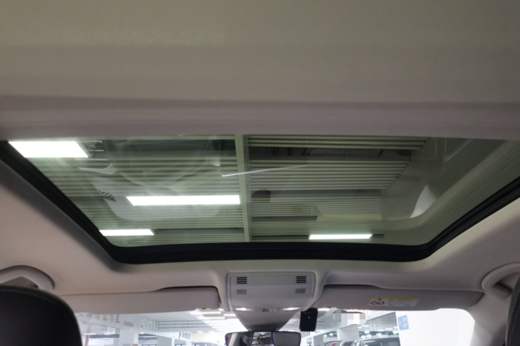 大众 探岳 2023款 330TSI 两驱R-Line高能版中控内饰22