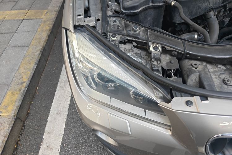 宝马X1 2014款 sDrive18i 领先型车身外观8