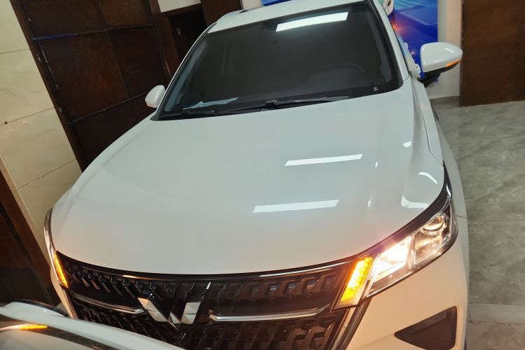 五菱汽车 五菱星辰 2021款 1.5T 手动星光版车身外观2