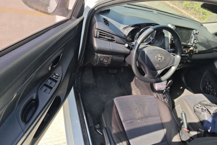 丰田 YARiS L 致炫 2016款 改款 1.5E CVT魅动版中控内饰20