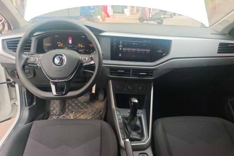 大众 Polo 2023款 Plus 1.5L 自动纵情乐活版中控内饰12