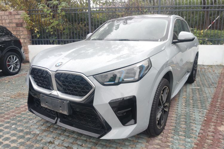 宝马X2(进口) 2024款 sDrive25i M运动套装车身外观1