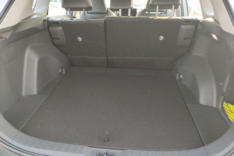 丰田 威兰达 2023款 2.0L CVT四驱豪华PLUS版机舱底盘23