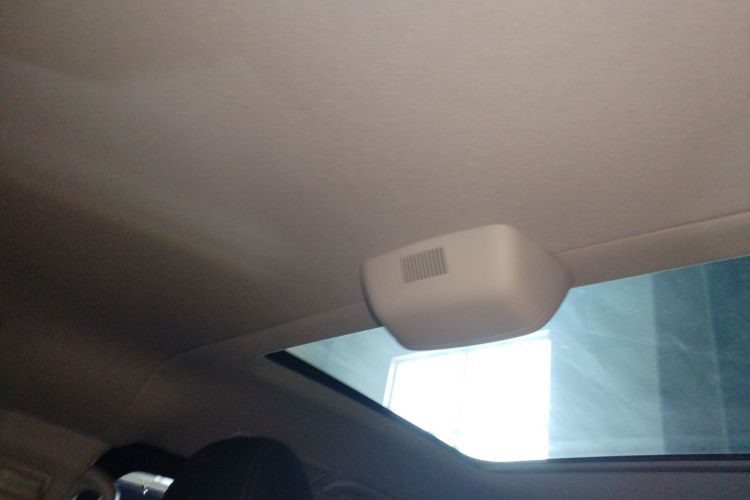 奔驰V级 2018款 V 260 L 尊贵加长版 国VI局部细节22