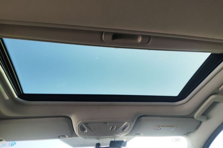 福特 福克斯 2017款 两厢 1.6L 自动风尚型智行版局部细节22