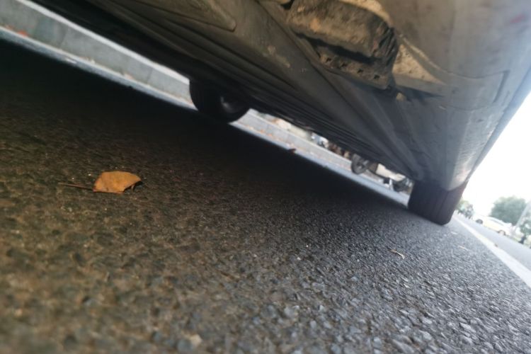 奔驰C级 2020款 改款 C 260 L 运动版局部细节9004