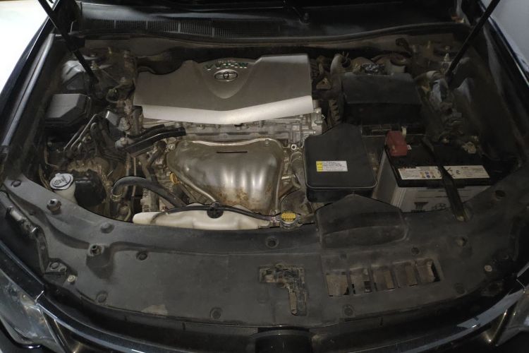 丰田 凯美瑞 2016款 2.0G 十周年纪念领先版局部细节24