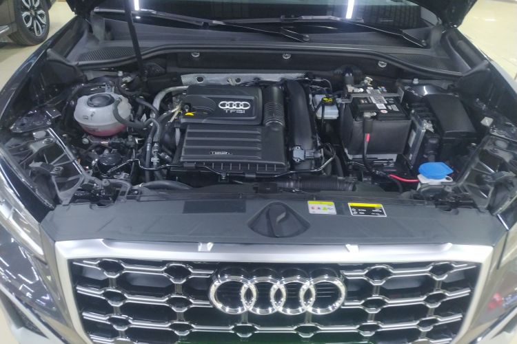 奥迪Q2L 2022款 35 TFSI 时尚动感型机舱底盘24