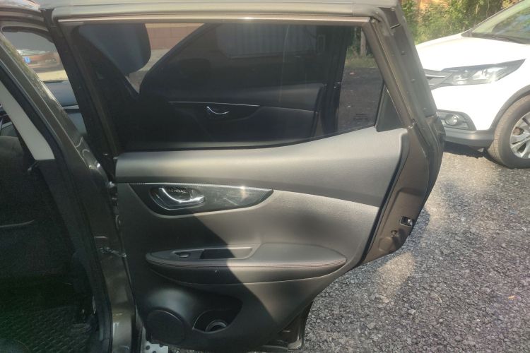 日产 逍客 2017款 2.0L CVT豪华版 国V中控内饰45