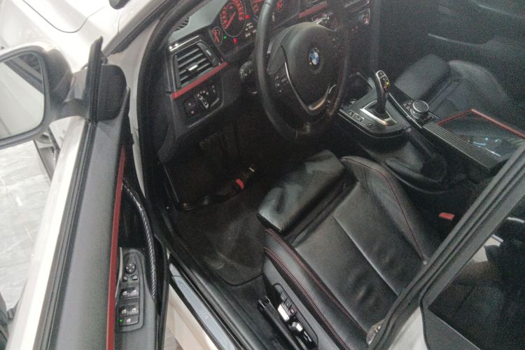 宝马4系 2014款 428i  xDrive Gran Coupe 设计套装型中控内饰20