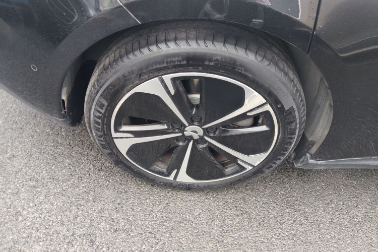 蔚来ET5T 2024款 75kWh Touring车身外观6008