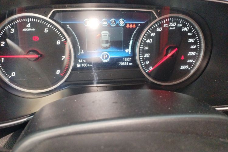 红旗H5 2019款 30TD 智联灵动版中控内饰15