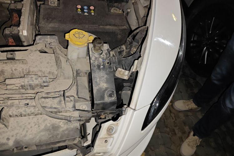 Jeep 自由光 2016款 2.0L 优越版局部细节9007