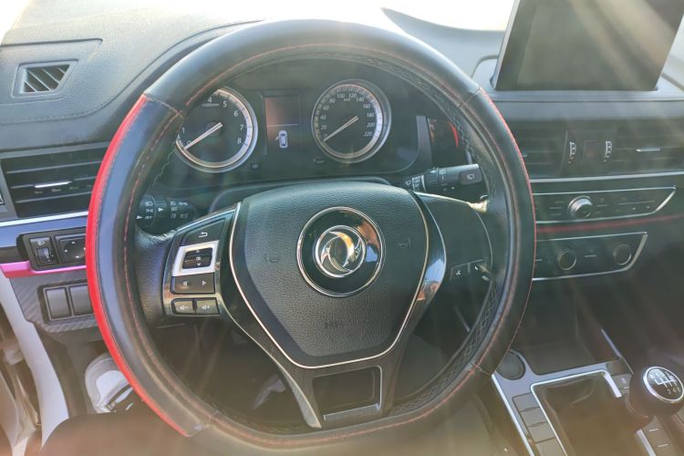 东风风行 风行SX6 2019款 1.5T 手动舒适型 国V中控内饰13