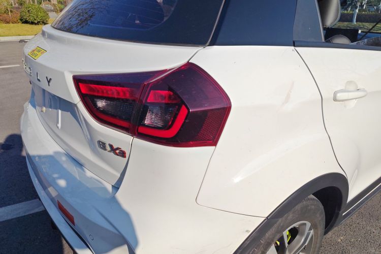 吉利几何 EX3 功夫牛 2021款 坚强牛牛车身外观6006