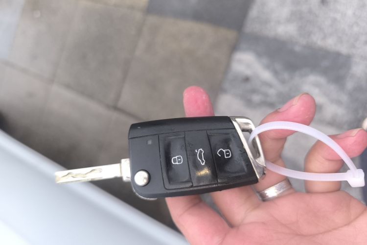 大众 朗逸 2023款 1.5L 自动得逸版中控内饰11