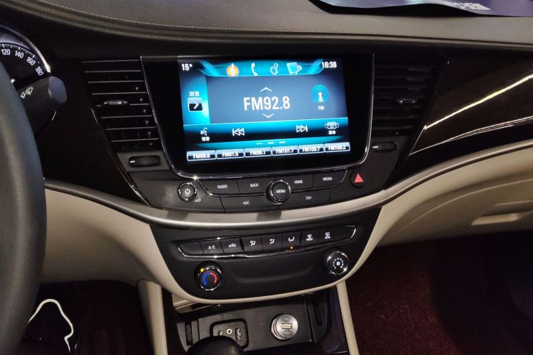 别克 威朗 2017款 三厢 15S 自动领先型中控内饰16