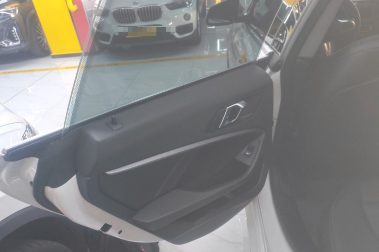 宝马2系(进口) 2023款 225i 四门轿跑车 M运动套装中控内饰49