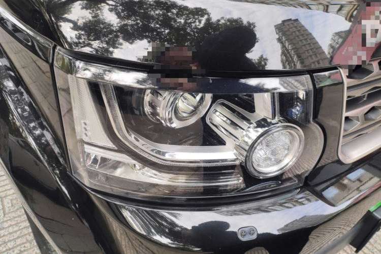 路虎 发现 2016款 3.0 SC 曜黑典藏版 SE车身外观8