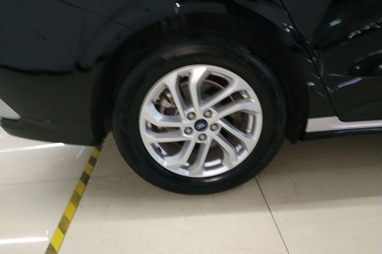 福特 蒙迪欧 2023款 EcoBoost 180 舒雅型车身外观6008